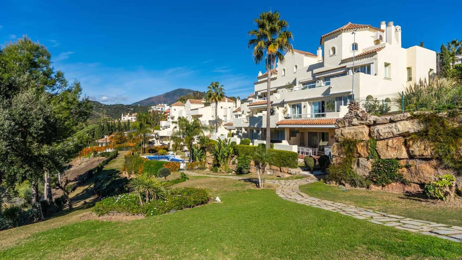3 slaapkamer Appartement te koop in Benahavis met zwembad - € 499.900 (Ref: 10031734)