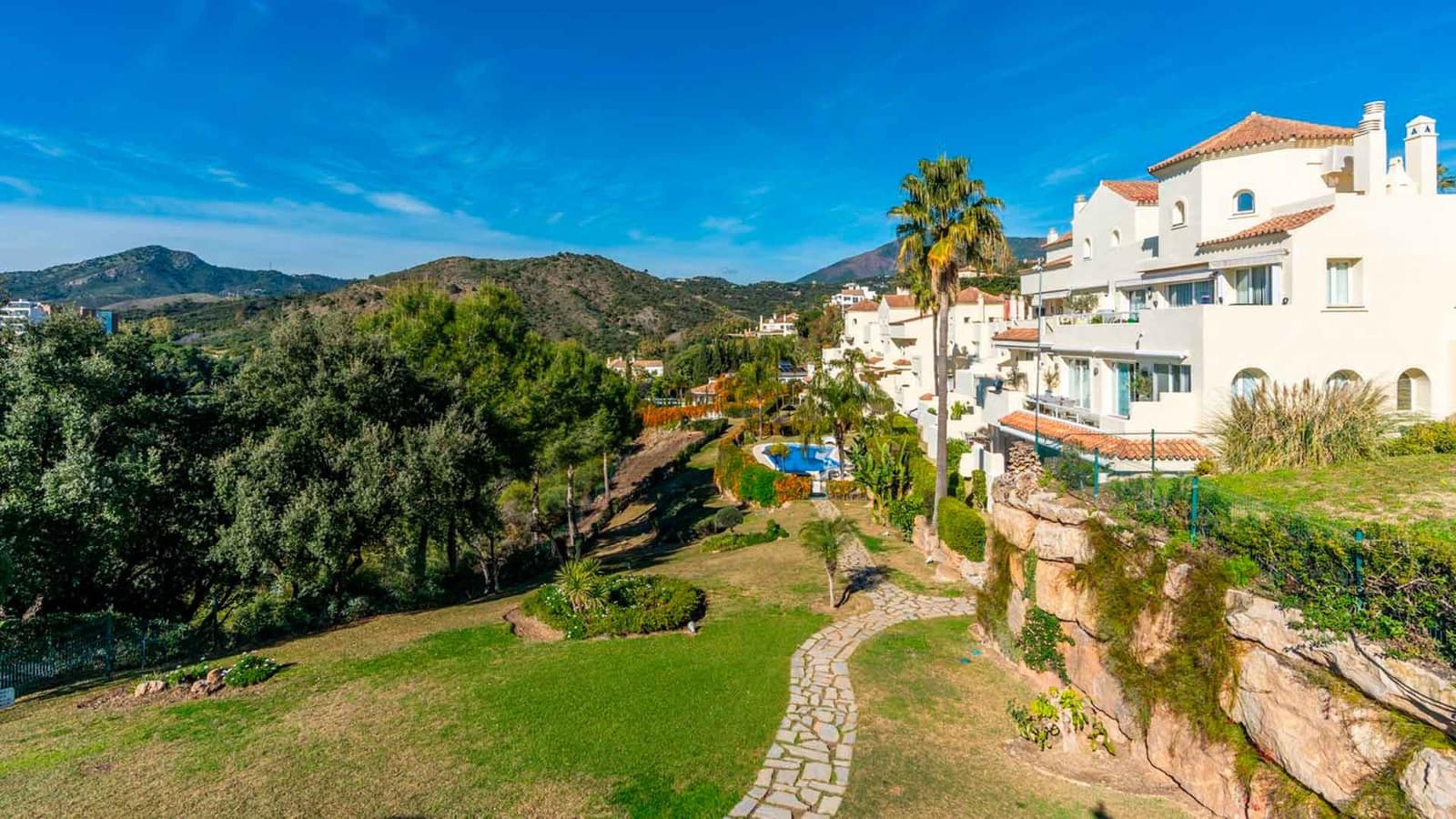 3 slaapkamer Appartement te koop in Benahavis met zwembad - € 499.900 (Ref: 10031734)