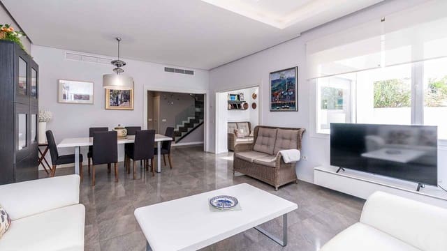 4 camera da letto Villa in vendita in Playa Bajadilla - Puertos, Marbella - 1.950.000 € (Rif: 10033657)