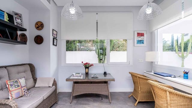 4 camera da letto Villa in vendita in Playa Bajadilla - Puertos, Marbella - 1.950.000 € (Rif: 10033657)