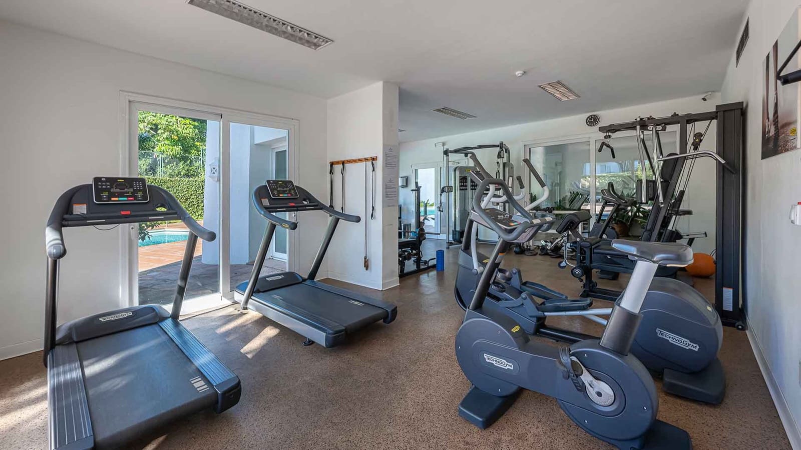 3 soverom Leilighet til salgs i Estepona med svømmebasseng - € 2 995 000 (Ref: 10035121)