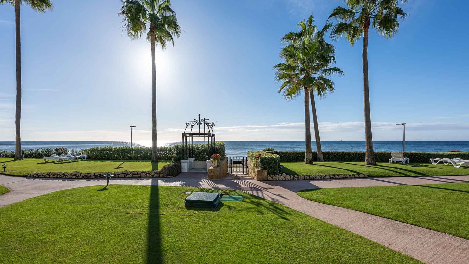 3 soverom Leilighet til salgs i Estepona med svømmebasseng - € 2 995 000 (Ref: 10035121)