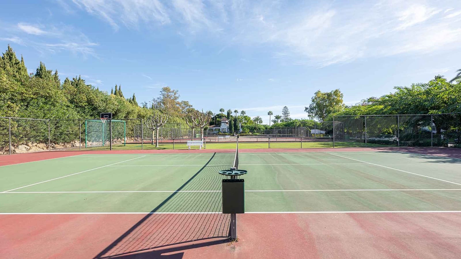 3 soverom Leilighet til salgs i Estepona med svømmebasseng - € 2 995 000 (Ref: 10035121)