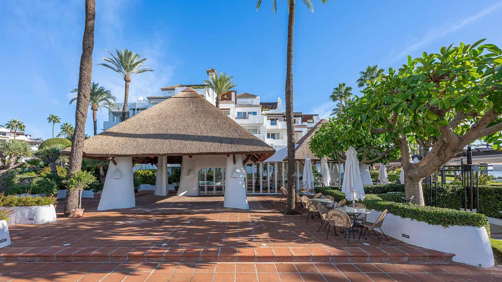 3 soverom Leilighet til salgs i Estepona med svømmebasseng - € 2 995 000 (Ref: 10035121)