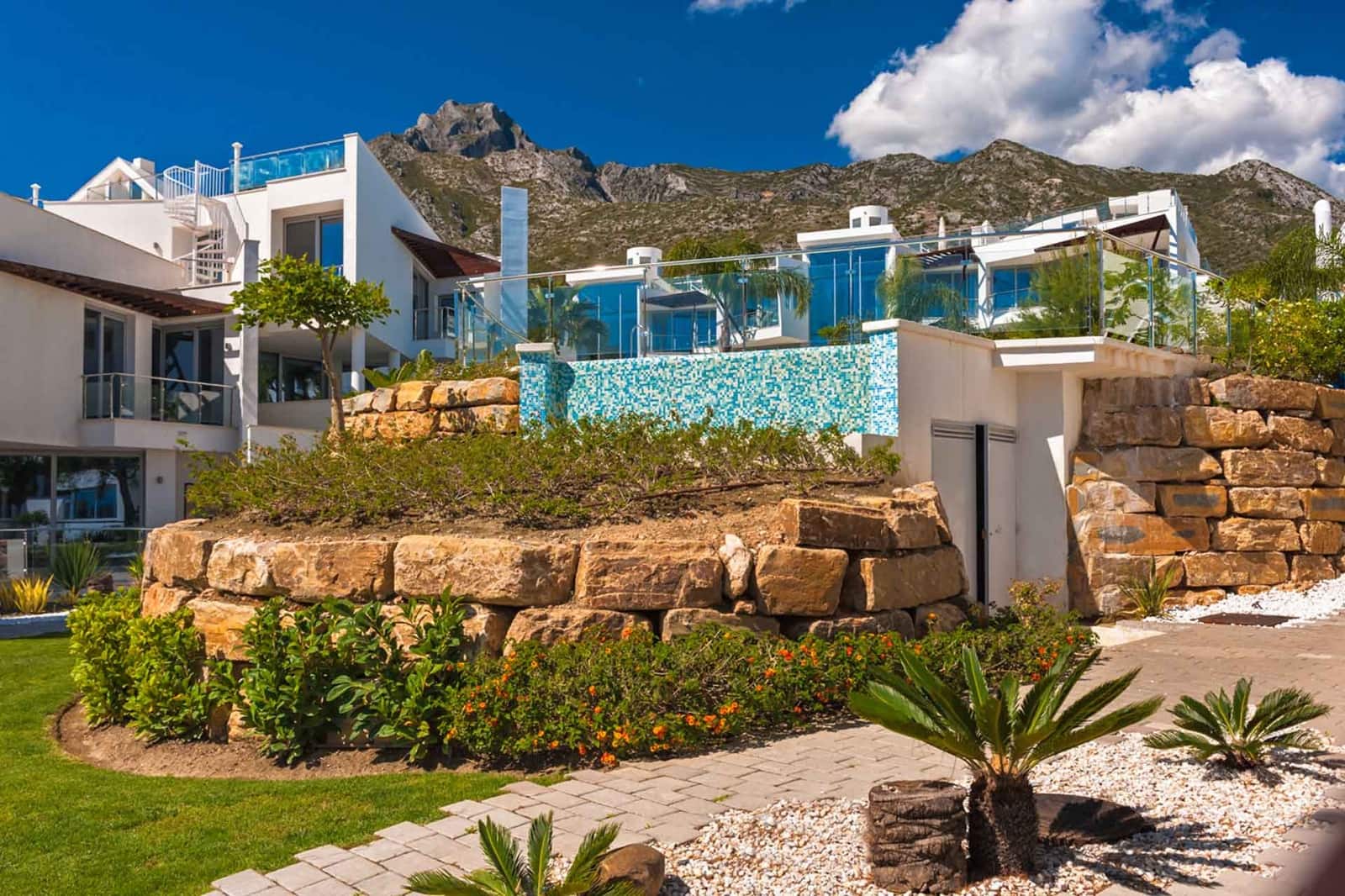 4 chambre Villa/Maison Semi-Mitoyenne à vendre à Golden Mile avec piscine - 2 700 000 € (Ref: 10037175)