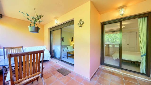 1 sovrum Lägenhet till salu i Lomas De Marbella, Marbella med pool - 395 000 € (Ref: 10040781)