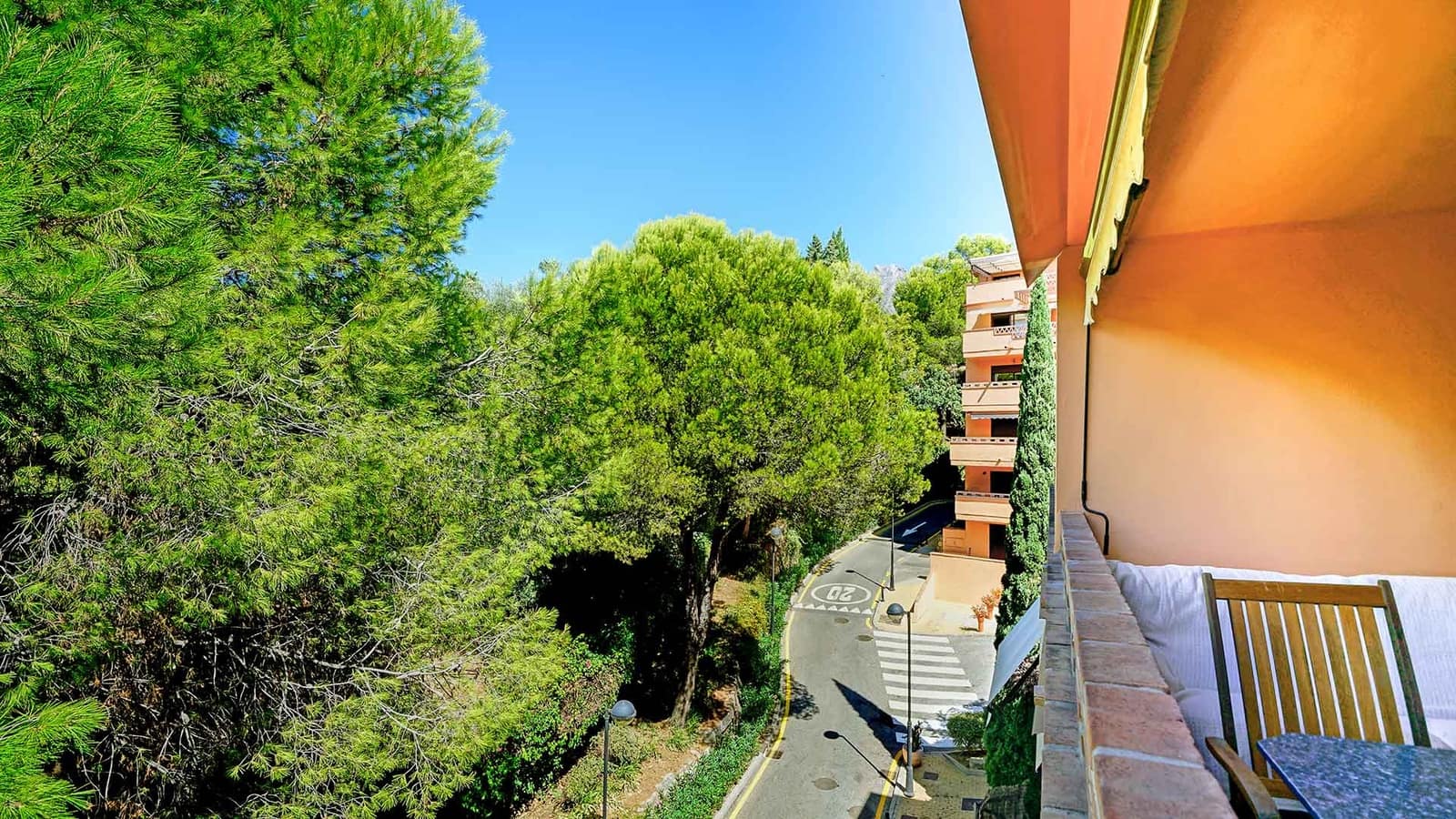1 sovrum Lägenhet till salu i Golden Mile med pool - 395 000 € (Ref: 10040781)