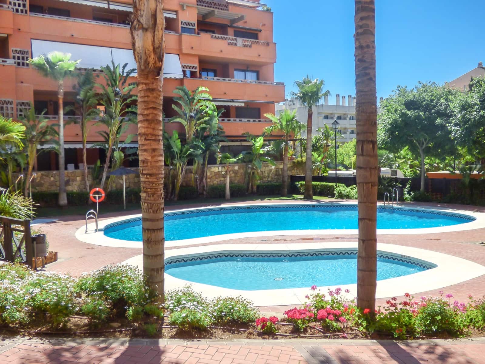 1 sovrum Lägenhet till salu i Golden Mile med pool - 395 000 € (Ref: 10040781)