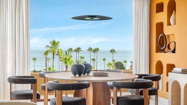 3 sypialnia Apartament na sprzedaż w Centro, Estepona z basenem - 2 395 000 € (Ref: 10040782)