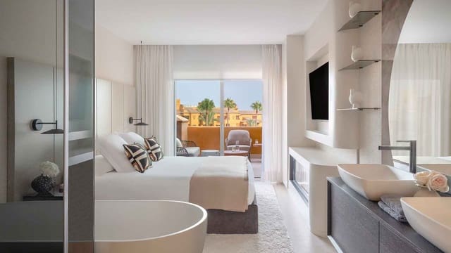 3 sypialnia Apartament na sprzedaż w Centro, Estepona z basenem - 2 395 000 € (Ref: 10040782)
