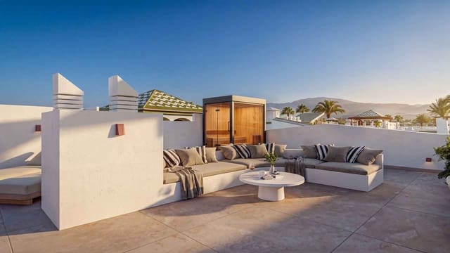 3 sovrum Takvåning till salu i Centro, Estepona med pool - 2 495 000 € (Ref: 10042727)