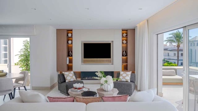3 sovrum Takvåning till salu i Centro, Estepona med pool - 2 495 000 € (Ref: 10042727)