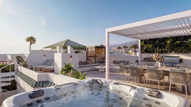 3 sovrum Takvåning till salu i Centro, Estepona med pool - 2 495 000 € (Ref: 10042727)