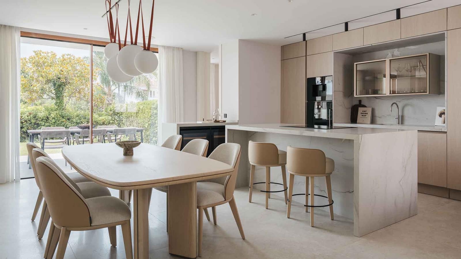 4 makuuhuone Huoneisto myytävänä paikassa Nueva Andalucia mukana uima-altaan - 2 595 000 € (Ref: 10044926)