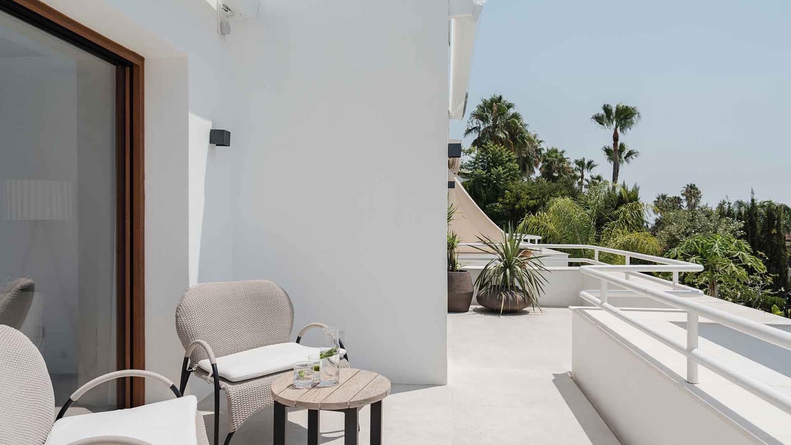 4 makuuhuone Huoneisto myytävänä paikassa Nueva Andalucia mukana uima-altaan - 2 595 000 € (Ref: 10044926)
