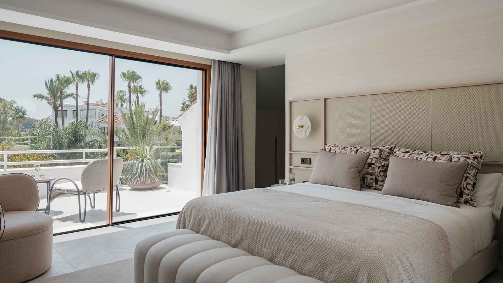 4 makuuhuone Huoneisto myytävänä paikassa Nueva Andalucia mukana uima-altaan - 2 595 000 € (Ref: 10044926)