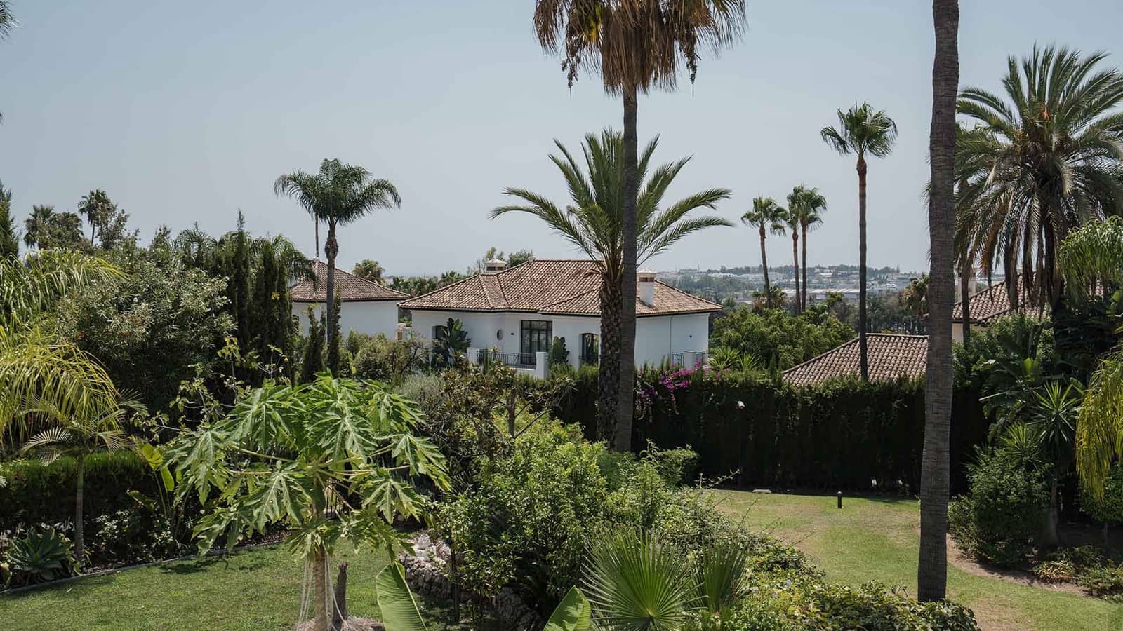 4 makuuhuone Huoneisto myytävänä paikassa Nueva Andalucia mukana uima-altaan - 2 595 000 € (Ref: 10044926)