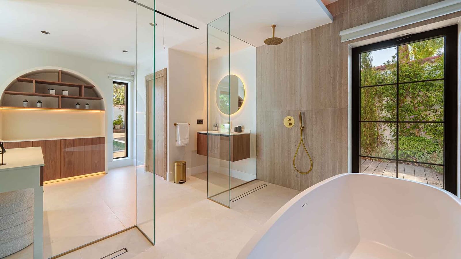 5 chambre Villa/Maison à vendre à Puerto Banus avec piscine - 5 750 000 € (Ref: 10047071)