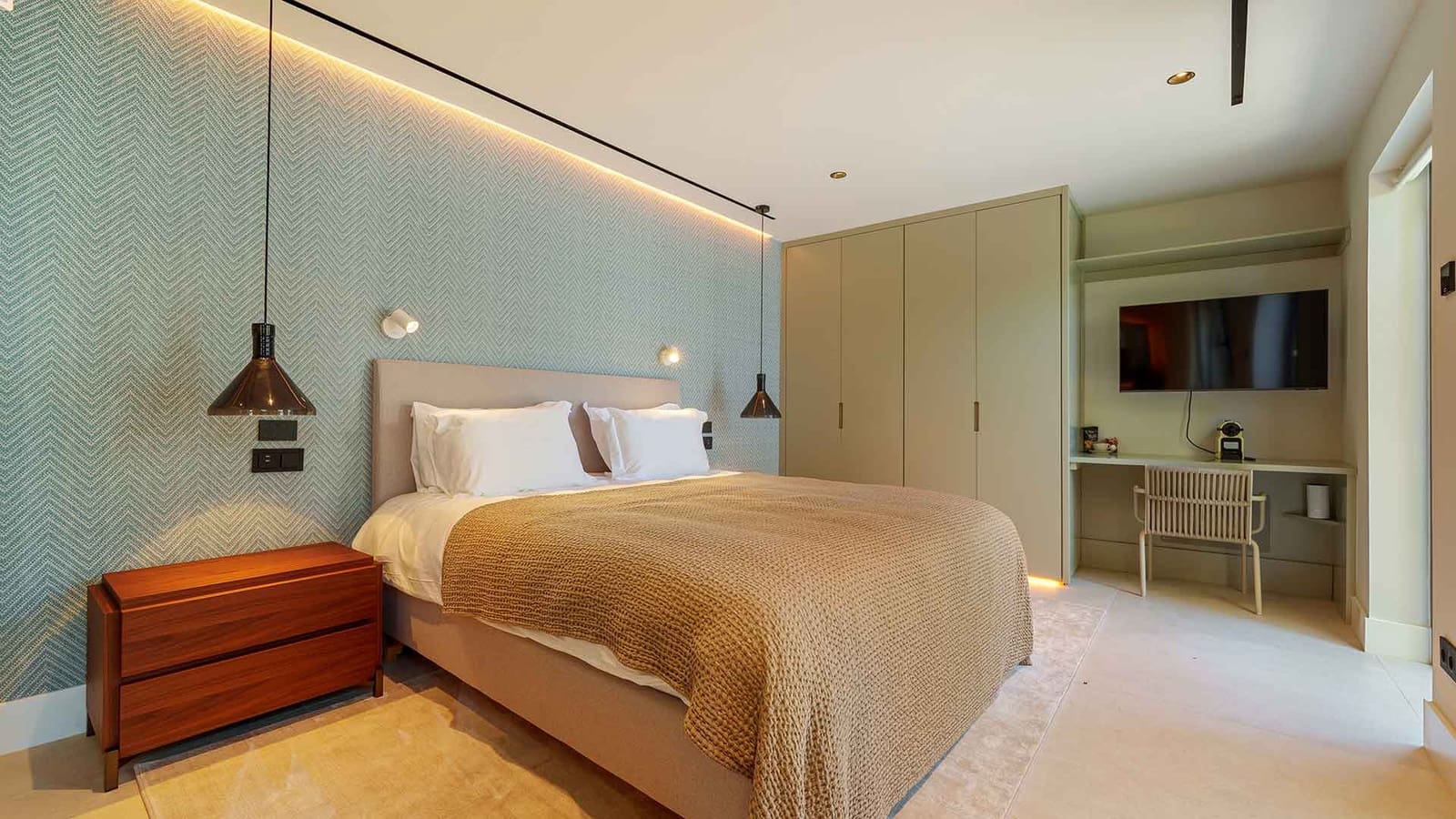 5 chambre Villa/Maison à vendre à Puerto Banus avec piscine - 5 750 000 € (Ref: 10047071)