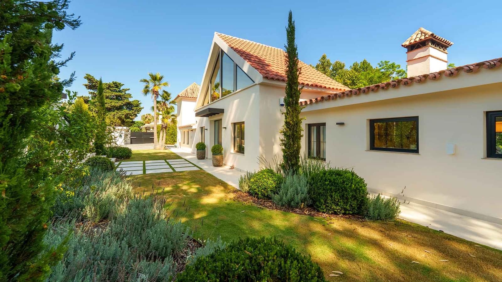 5 chambre Villa/Maison à vendre à Puerto Banus avec piscine - 5 750 000 € (Ref: 10047071)