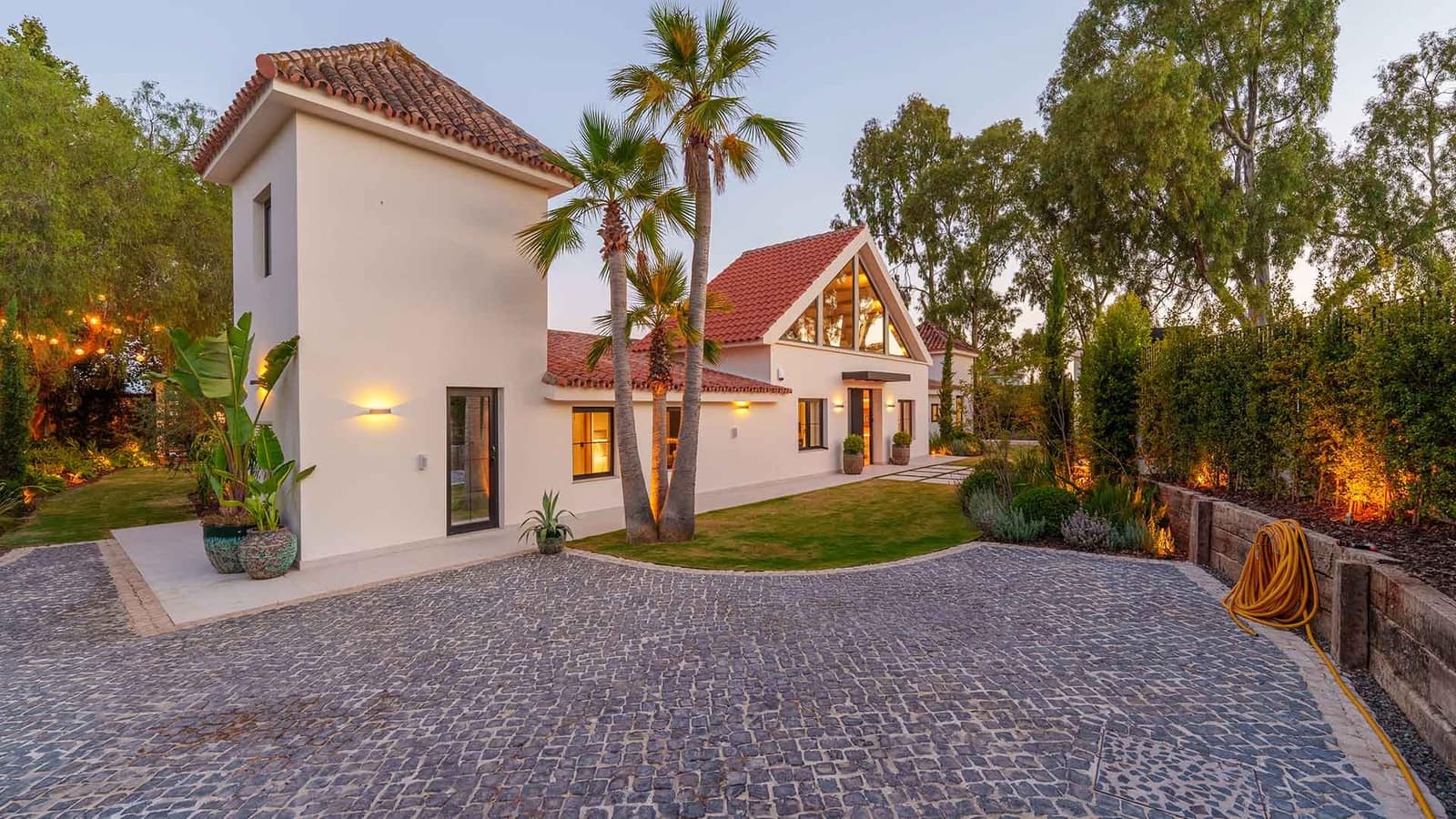 5 chambre Villa/Maison à vendre à Puerto Banus avec piscine - 5 750 000 € (Ref: 10047071)
