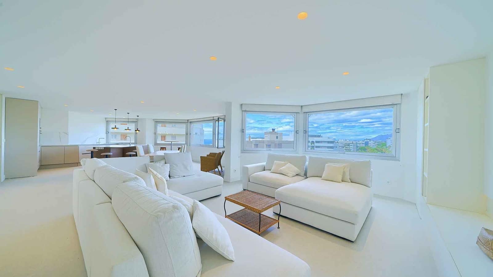 Ático de 3 habitaciones en Marbella en venta con piscina - 2.200.000 € (Ref: 10048961)