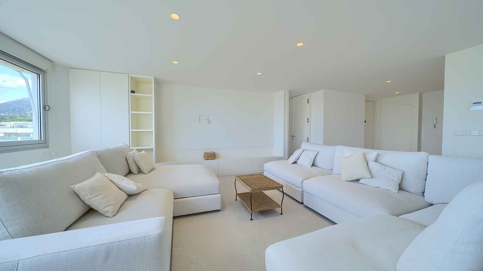 Ático de 3 habitaciones en Marbella en venta con piscina - 2.200.000 € (Ref: 10048961)