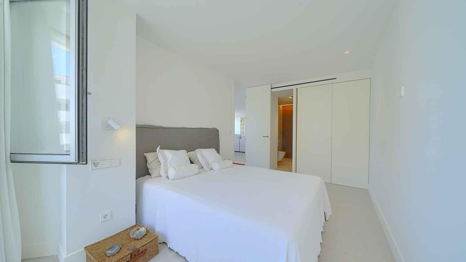 Ático de 3 habitaciones en Marbella en venta con piscina - 2.200.000 € (Ref: 10048961)