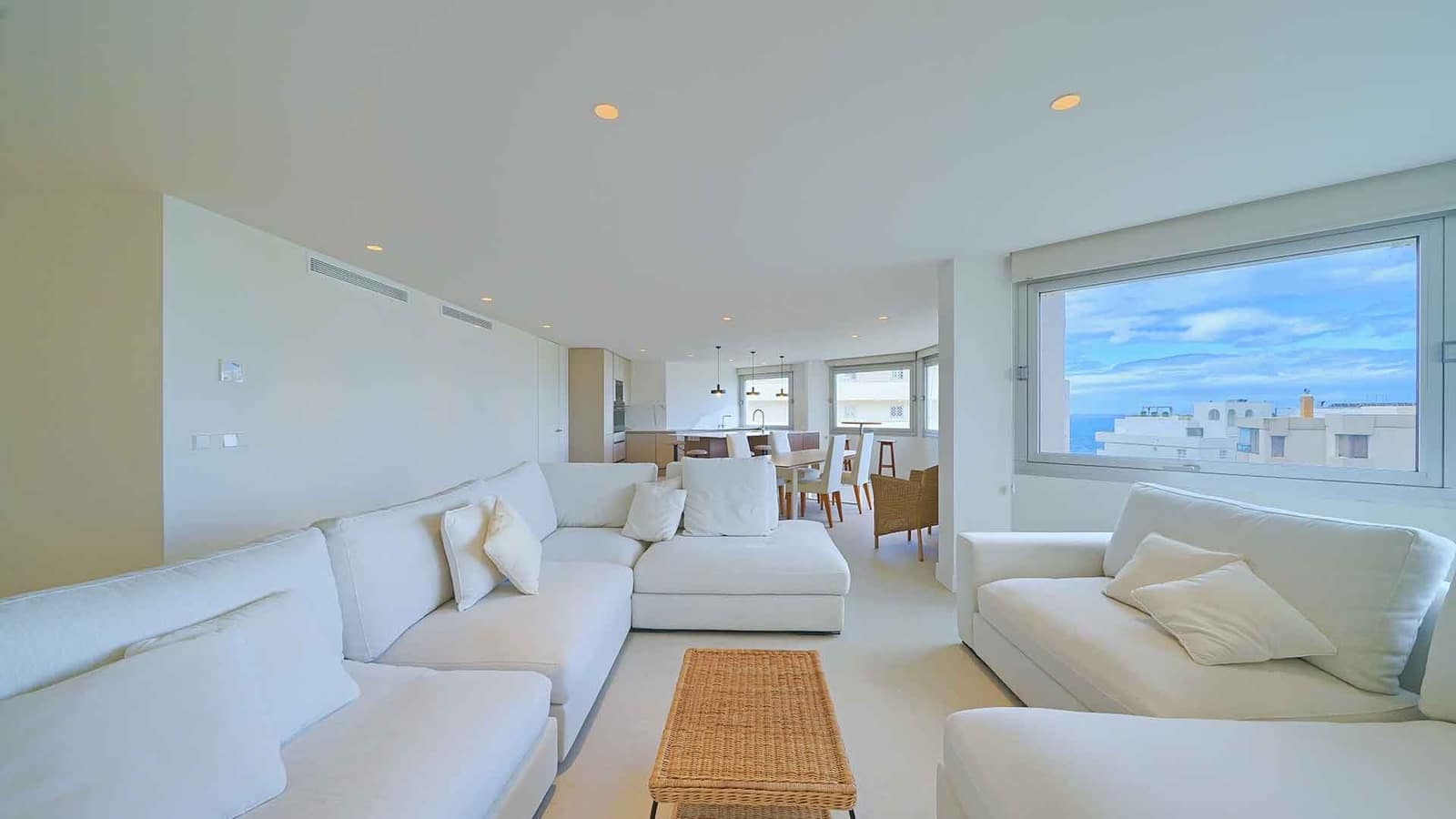 Ático de 3 habitaciones en Marbella en venta con piscina - 2.200.000 € (Ref: 10048961)