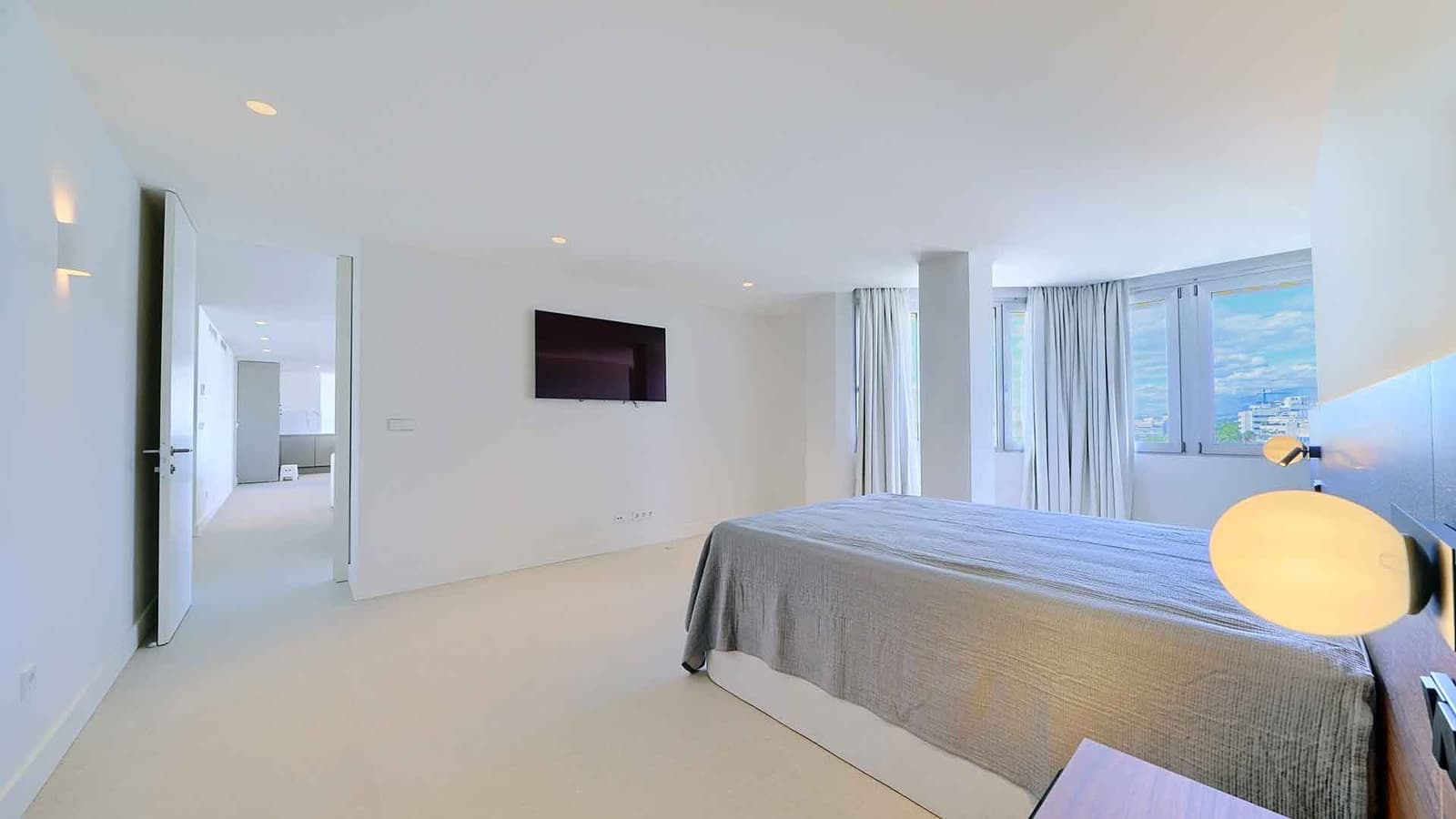 Ático de 3 habitaciones en Marbella en venta con piscina - 2.200.000 € (Ref: 10048961)