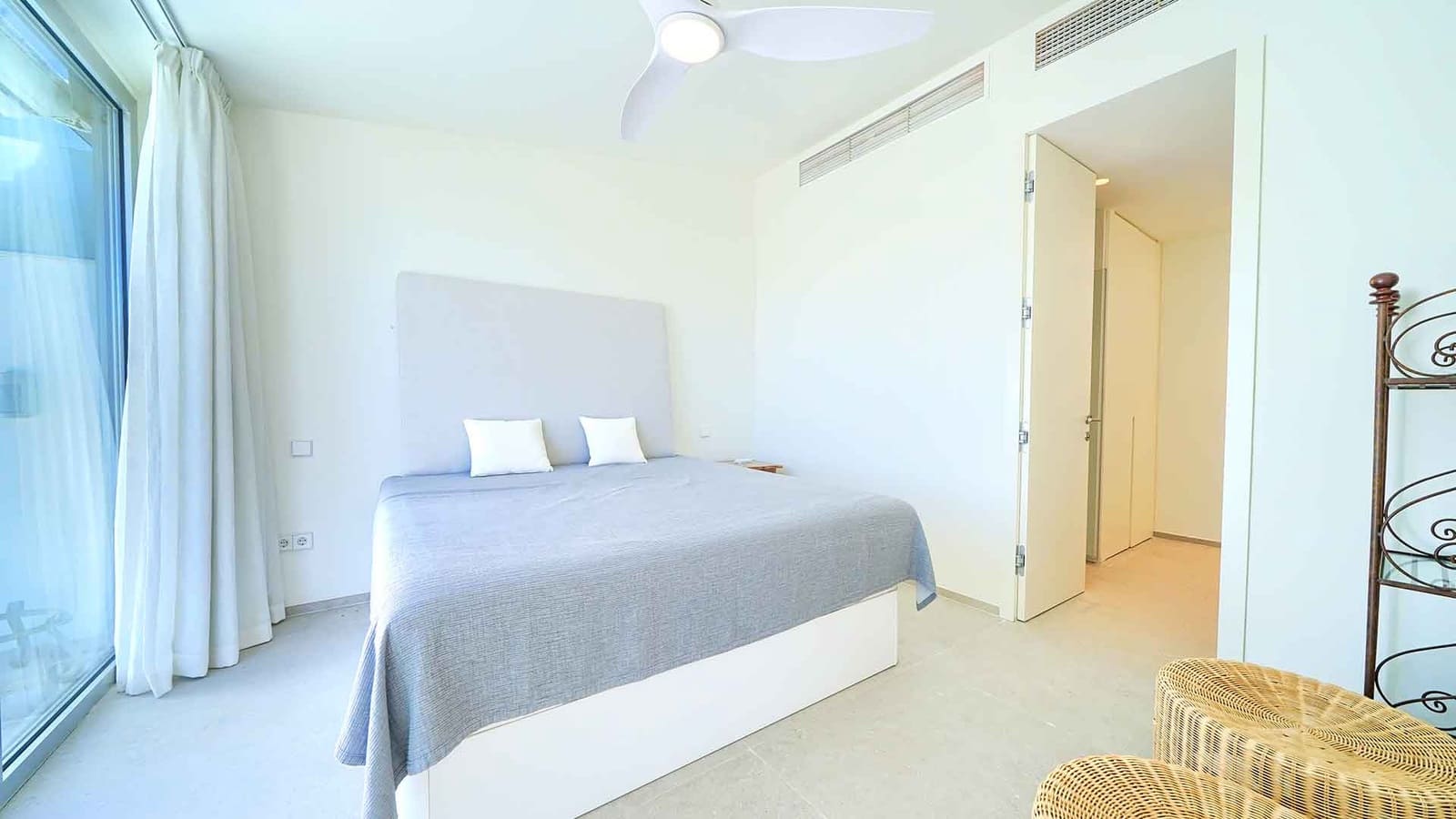 Ático de 3 habitaciones en Marbella en venta con piscina - 2.200.000 € (Ref: 10048961)