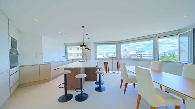 3 makuuhuone Kattohuoneisto myytävänä paikassa Playa Bajadilla - Puertos, Marbella mukana uima-altaan - 2 200 000 € (Ref: 10048961)