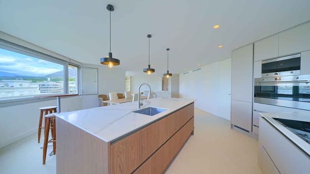 3 makuuhuone Kattohuoneisto myytävänä paikassa Playa Bajadilla - Puertos, Marbella mukana uima-altaan - 2 200 000 € (Ref: 10048961)