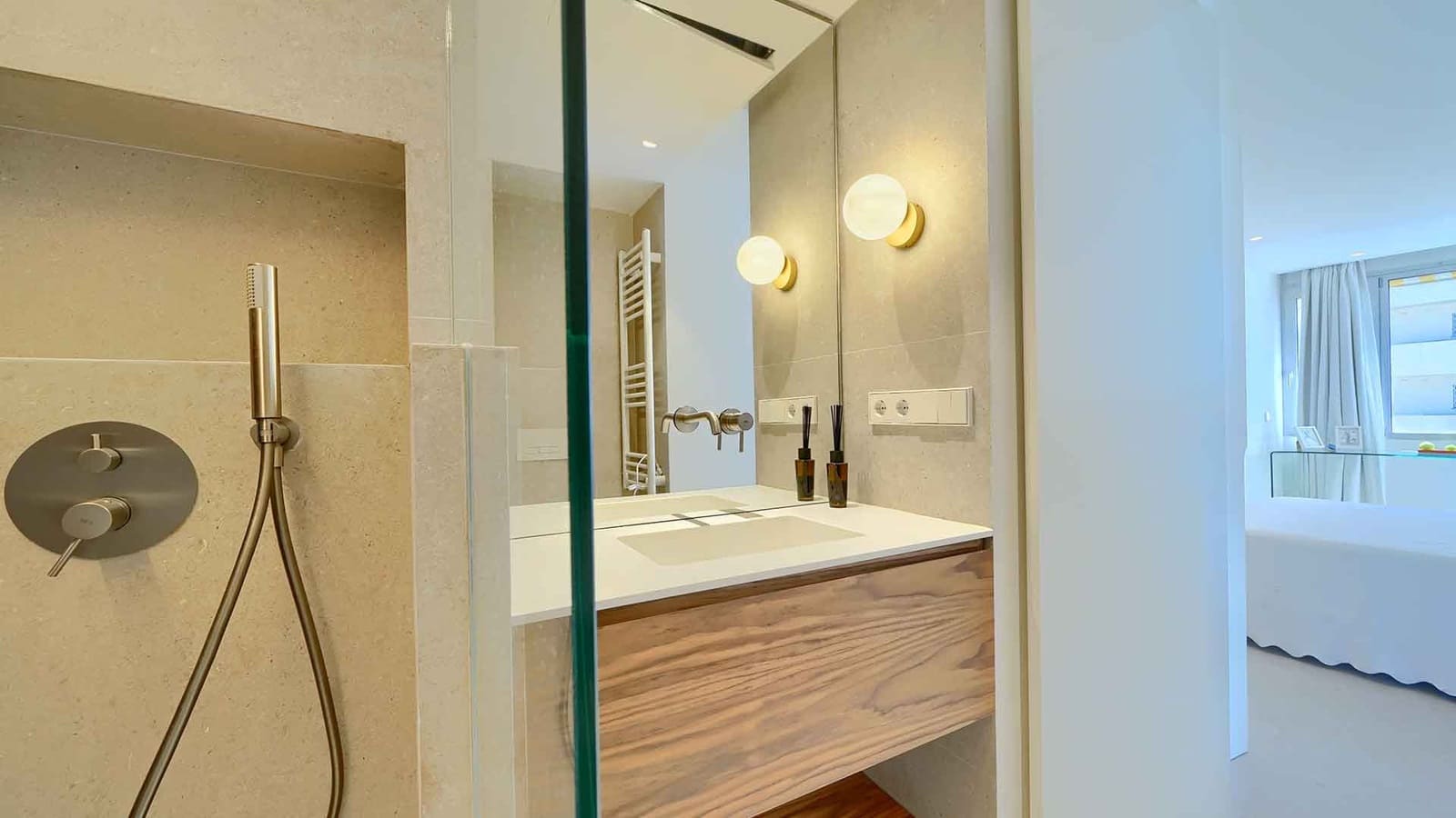 Ático de 3 habitaciones en Marbella en venta con piscina - 2.200.000 € (Ref: 10048961)