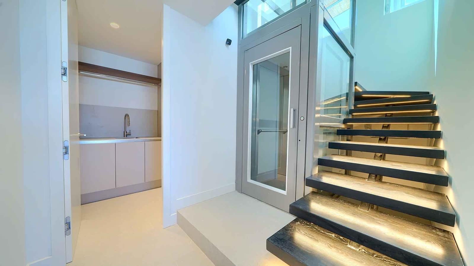 Ático de 3 habitaciones en Marbella en venta con piscina - 2.200.000 € (Ref: 10048961)