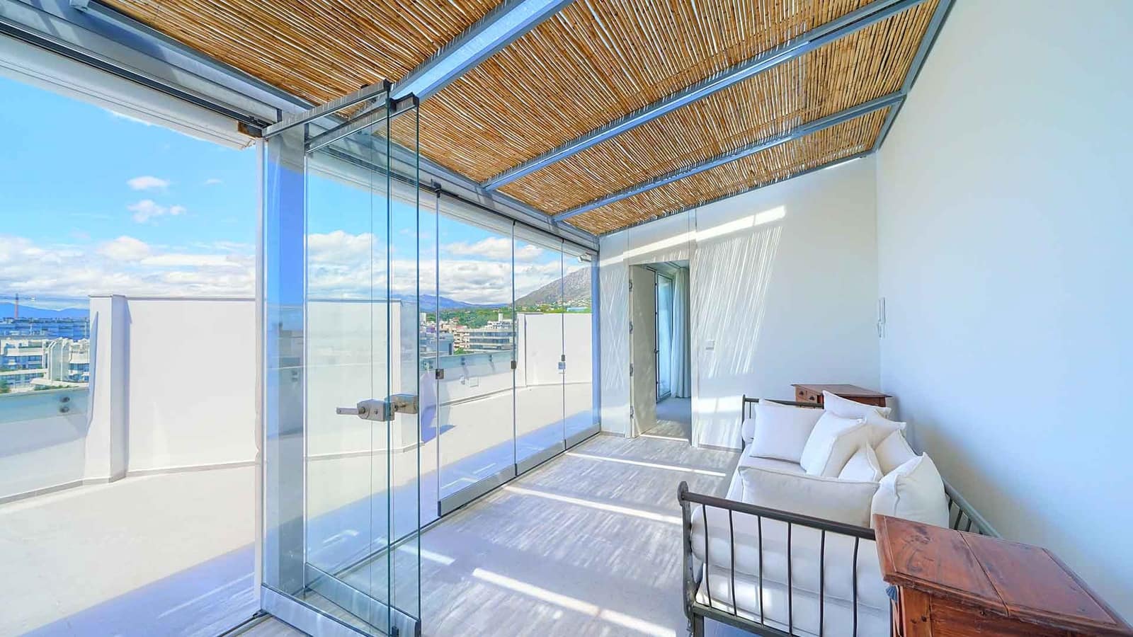 Ático de 3 habitaciones en Marbella en venta con piscina - 2.200.000 € (Ref: 10048961)