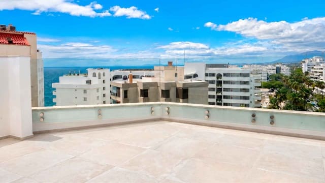 3 Zimmer Penthouse zu verkaufen in Playa Bajadilla - Puertos, Marbella mit Pool Garage - 2.150.000 € (Ref: 10048961)