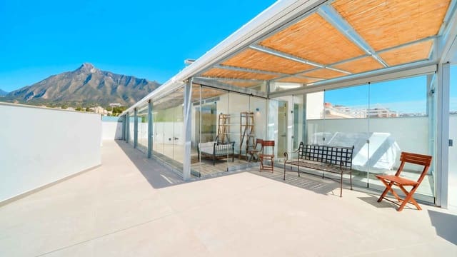 3 Zimmer Penthouse zu verkaufen in Playa Bajadilla - Puertos, Marbella mit Pool Garage - 2.150.000 € (Ref: 10048961)
