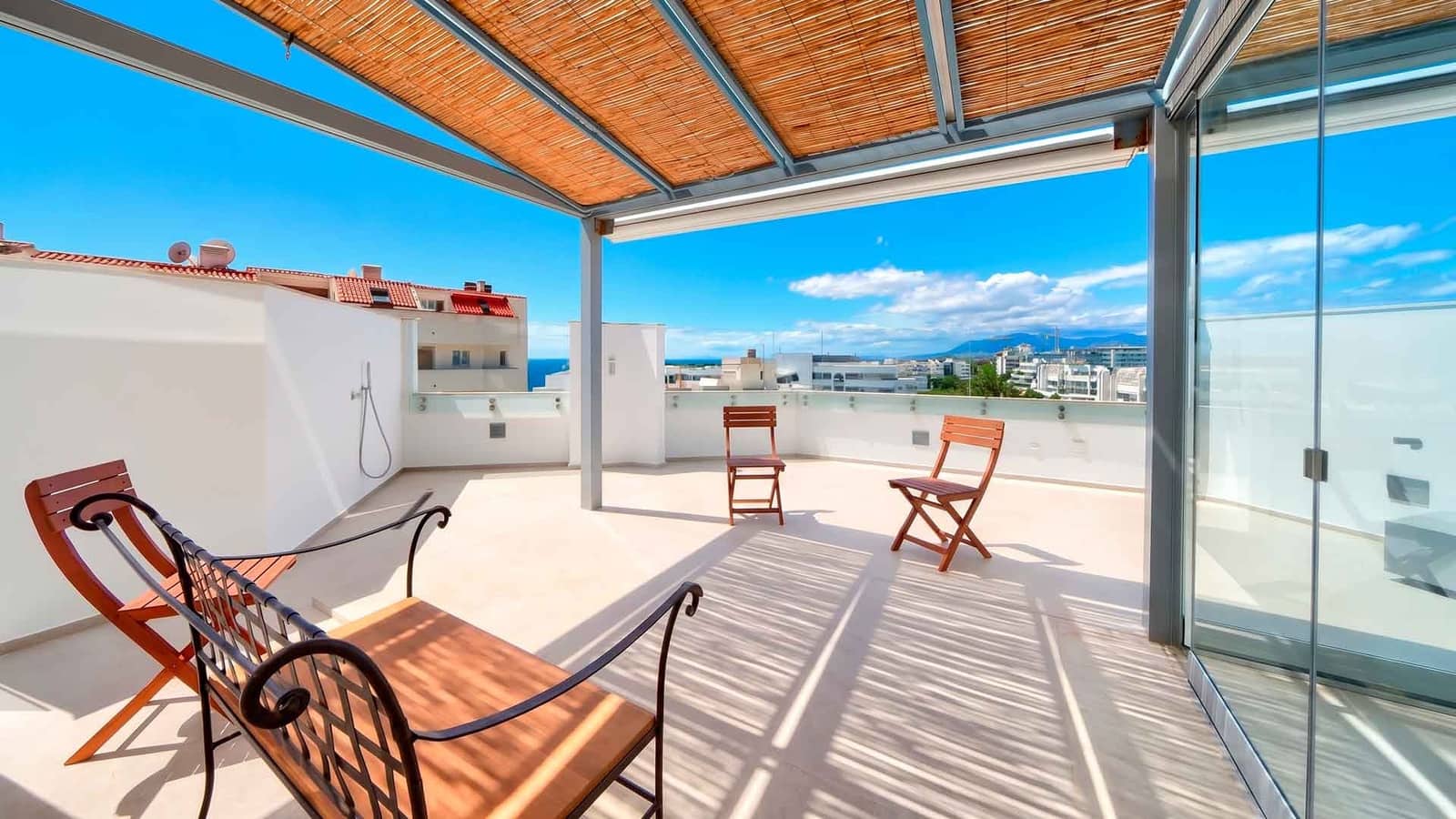 3 bedroom Penthouse for sale in Marbella with pool garage - € 2,150,000 (Ref: 10048961)