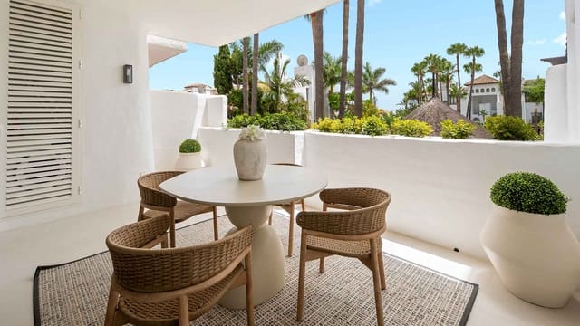 3 soveværelse Lejlighed til salg i Lomas De Marbella, Marbella med swimmingpool - € 4.495.000 (Ref: 10058796)