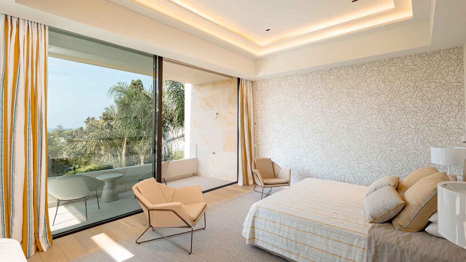 5 bedroom Villa for sale in Los Monteros with pool garage - € 7,600,000 (Ref: 10064069)