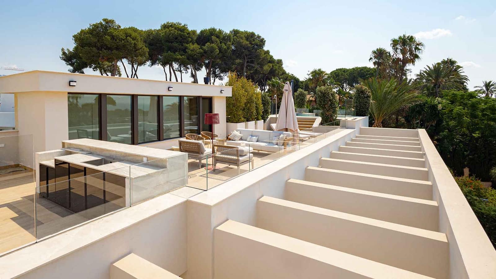 5 bedroom Villa for sale in Los Monteros with pool garage - € 7,600,000 (Ref: 10064069)