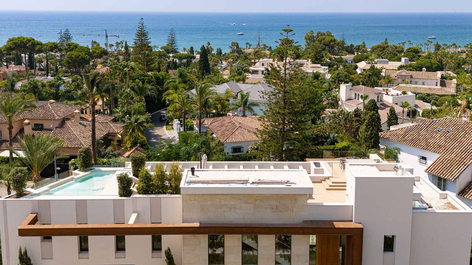 5 bedroom Villa for sale in Los Monteros with pool garage - € 7,600,000 (Ref: 10064069)