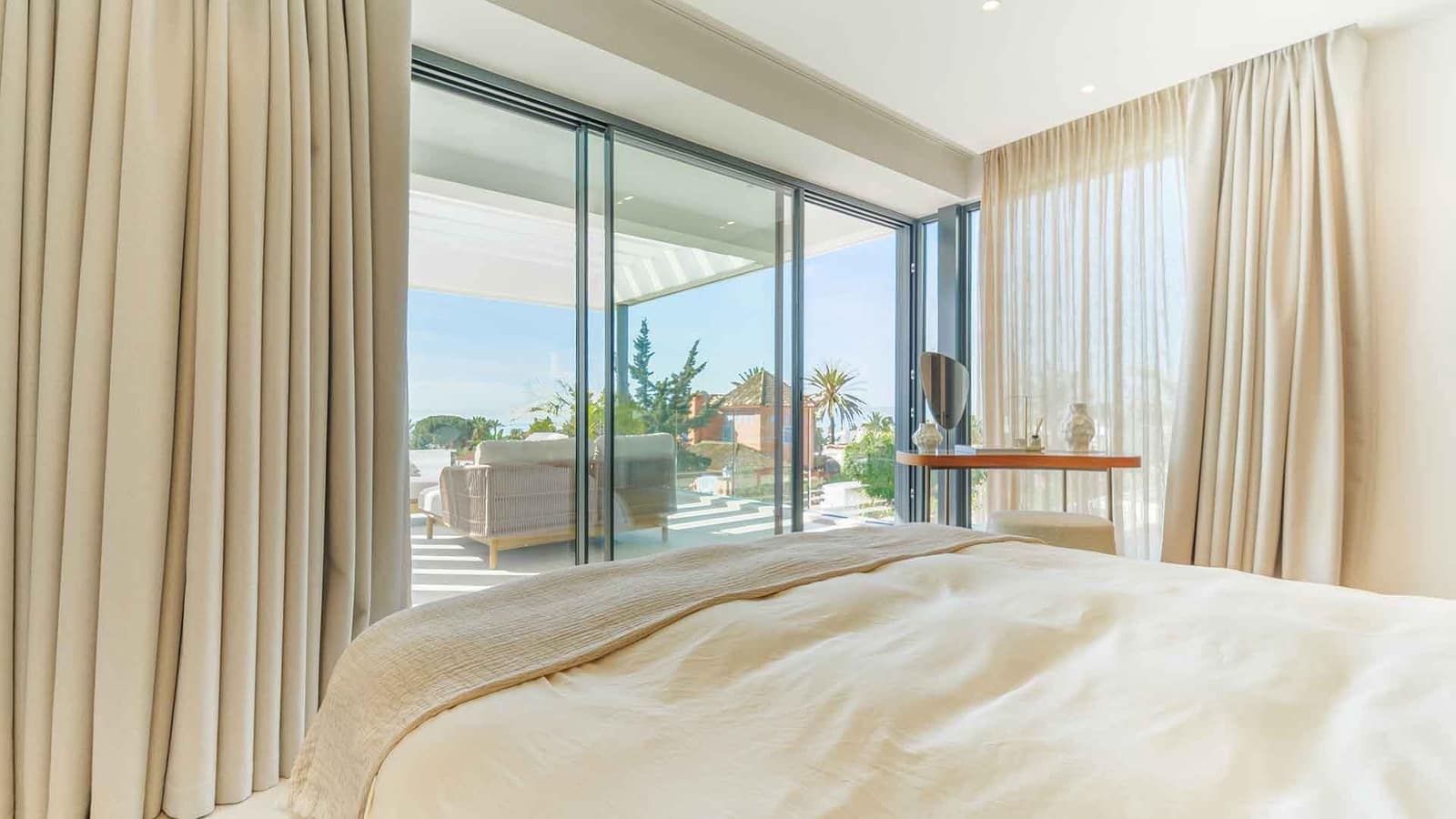 4 quarto Moradia para venda em Marbesa com piscina - 4 000 000 € (Ref: 10075507)