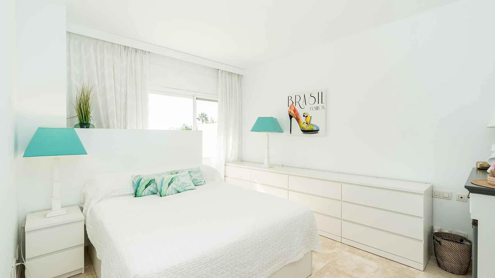 2 soverom Leilighet til salgs i Rio Real med svømmebasseng - € 610 000 (Ref: 10080985)