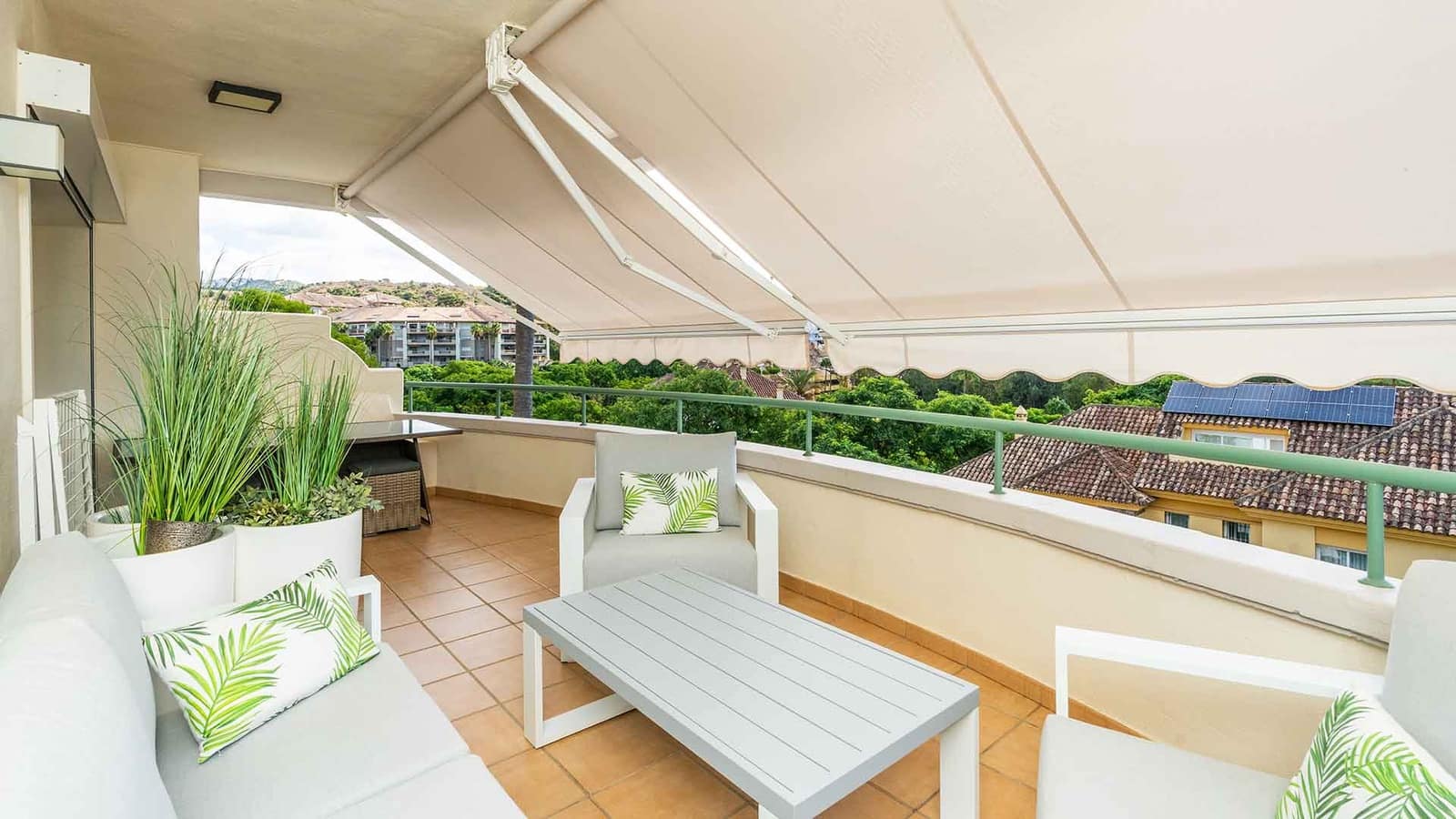 2 soverom Leilighet til salgs i Rio Real med svømmebasseng - € 610 000 (Ref: 10080985)