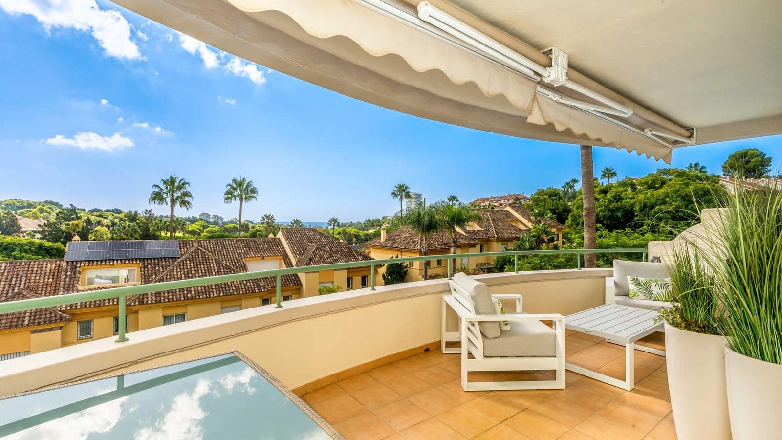 2 soverom Leilighet til salgs i Rio Real med svømmebasseng - € 610 000 (Ref: 10080985)