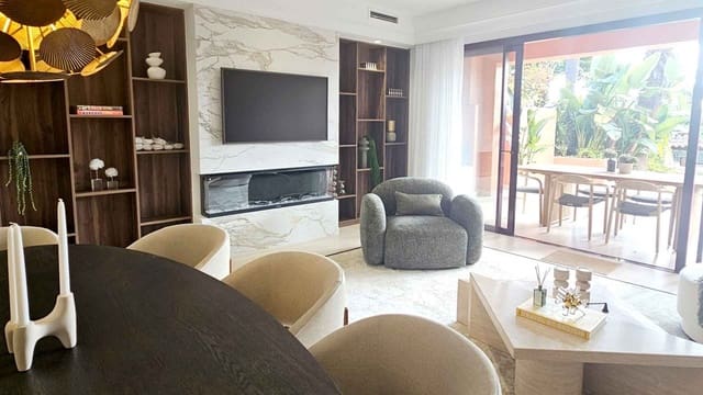 4 chambre Maison de Ville à vendre à Lomas De Marbella, Marbella avec piscine - 1 875 000 € (Ref: 10080986)