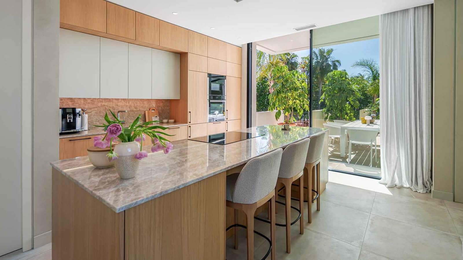 4 Zimmer Villa zu verkaufen in Estepona mit Pool - 2.750.000 € (Ref: 10085952)