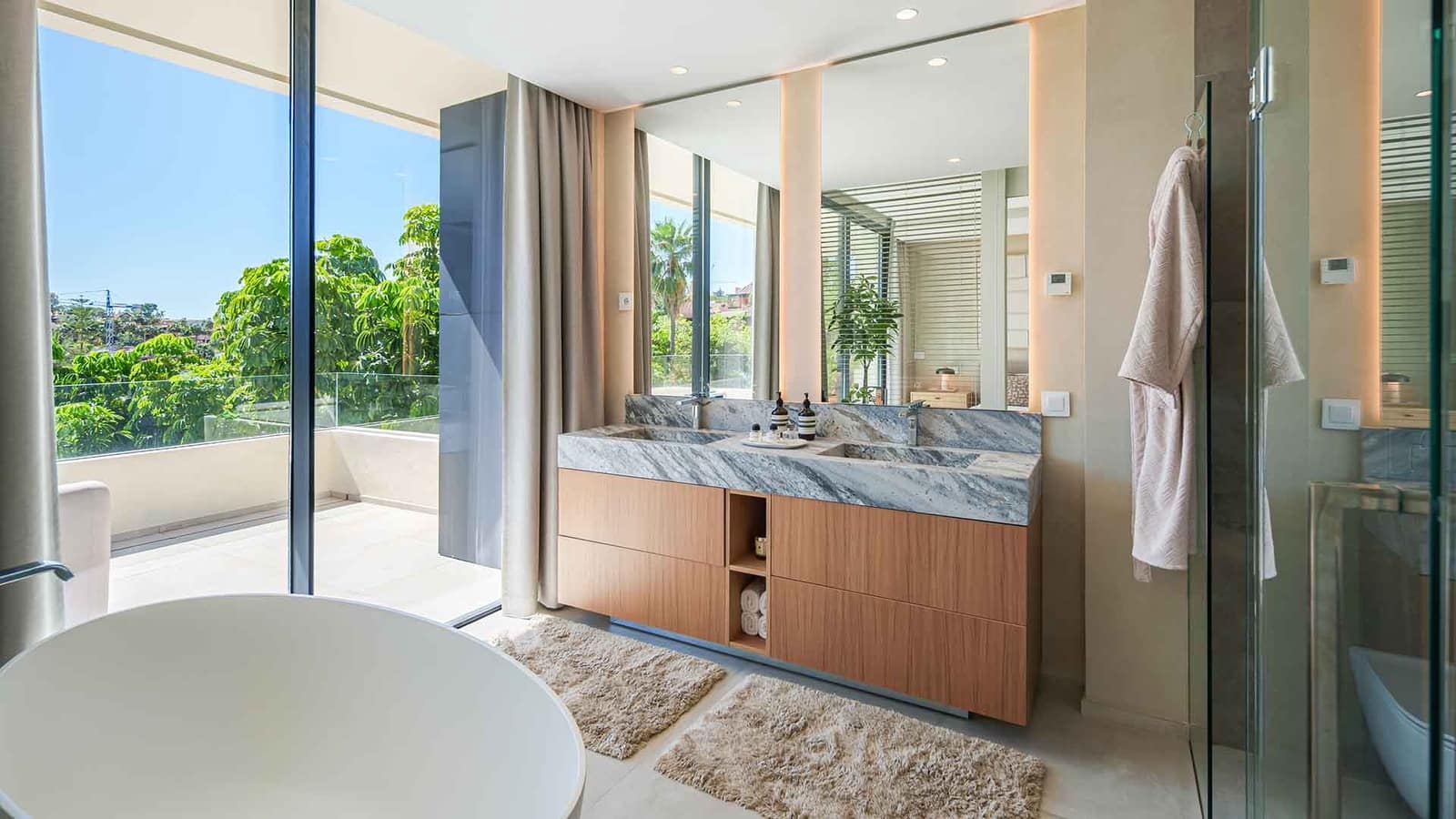 4 Zimmer Villa zu verkaufen in Estepona mit Pool - 2.750.000 € (Ref: 10085952)